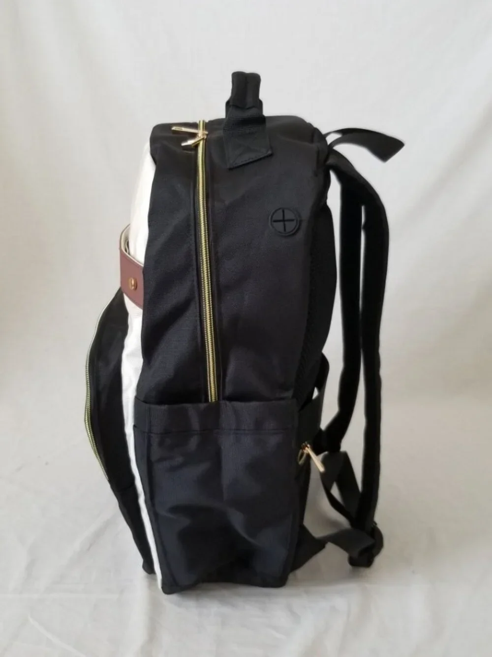 NWT! 26L Laptop Backpack w/Luggage Strap, Anti-Theft, Bottle Pockets, Gold Hdwr